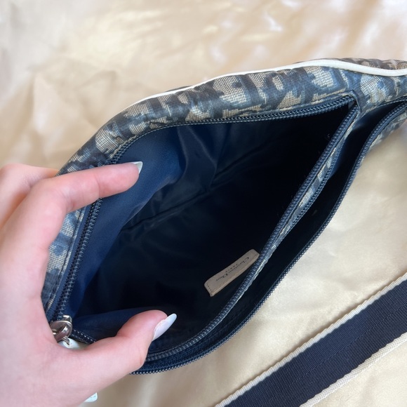 RARE Dior Trotter Bum Body Bag in Navy Blue - Picture 9 of 11